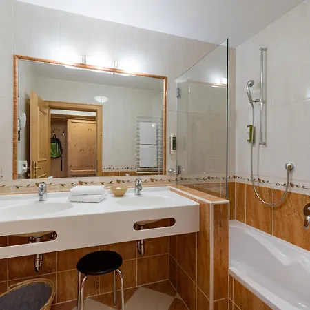 Alpenpanorama Hotel 4*