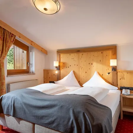 Otel Alpenpanorama 4*