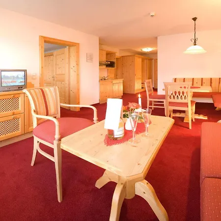 Hotel Alpenpanorama 4*